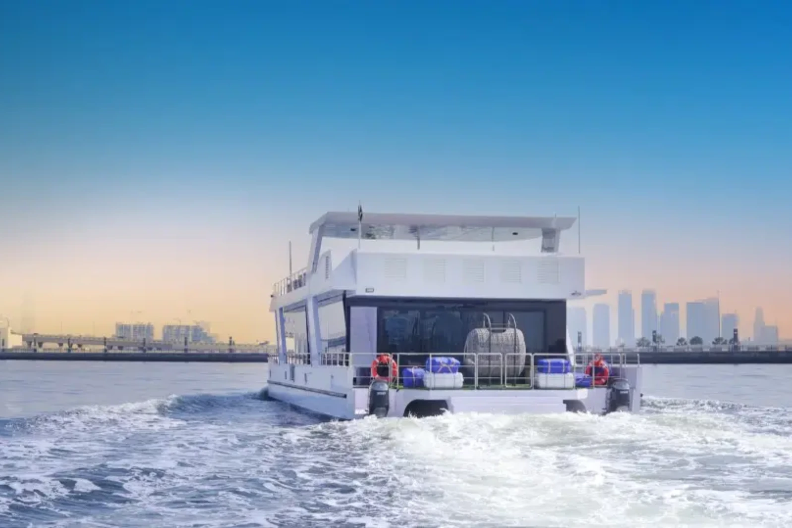Bella Vita 100Ft Charter Yacht