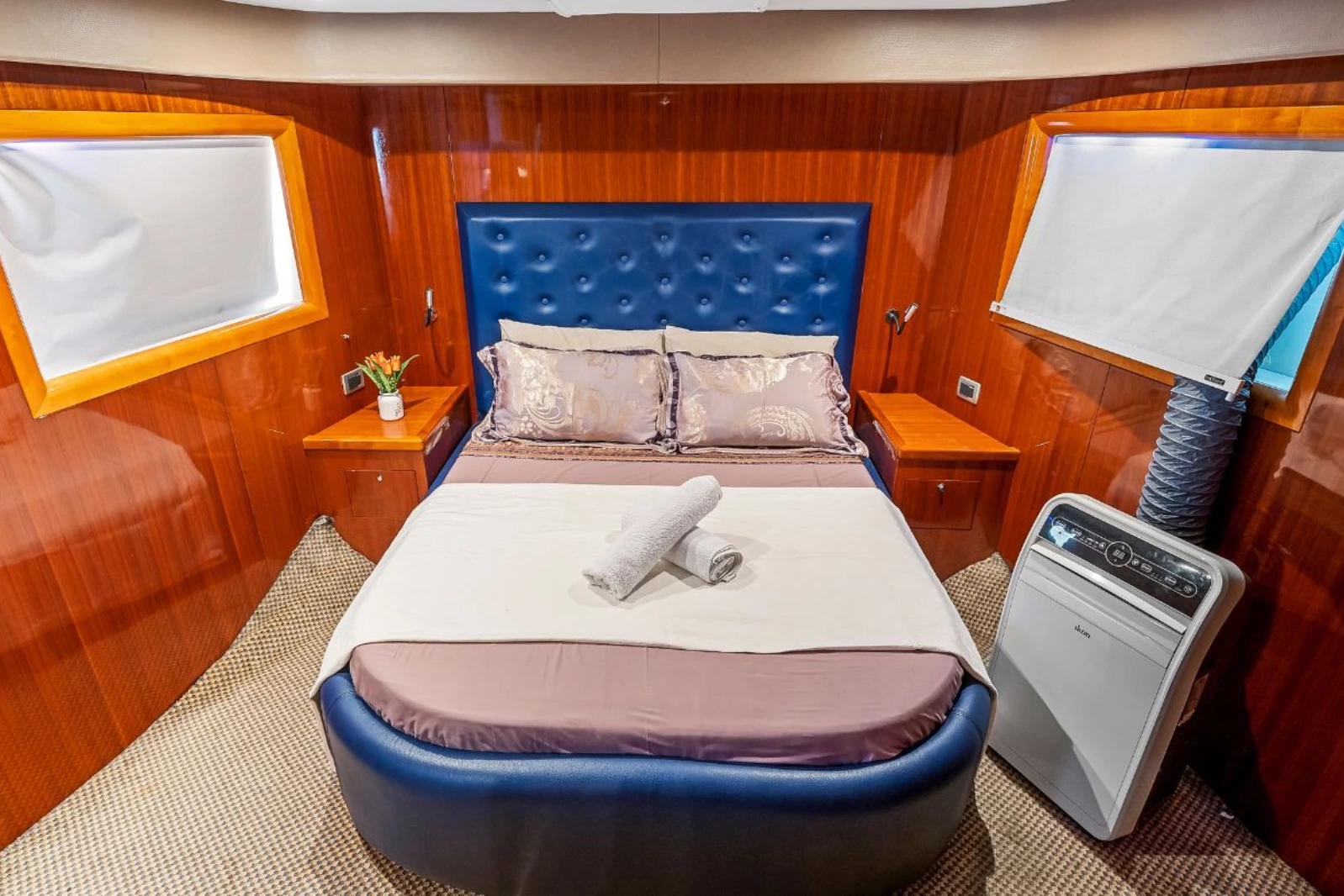 Big Daddy 90Ft Charter Yacht
